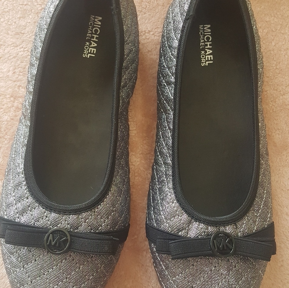 Michael kors girls shoes